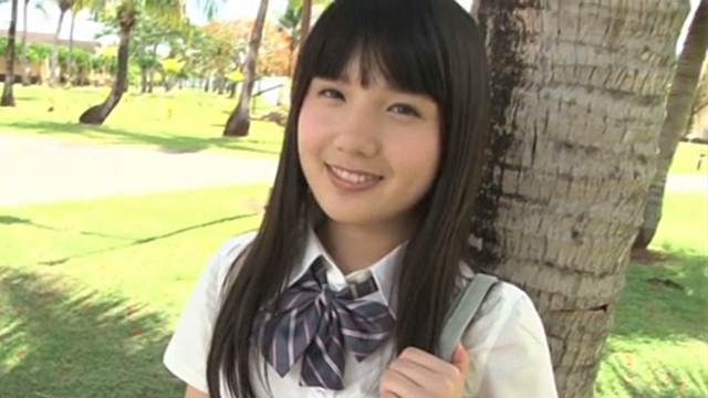 カラフルはるな　幼さ残る笑顔と大人顔負けの美ボディにうっとりしちゃいます！