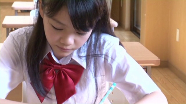 ずっと一緒　宮田飛鳥ちゃんのピンクのビキニ姿に大人っぽさを感じちゃう☆