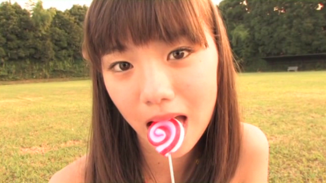 moecco vol.87 可憐スクール少女