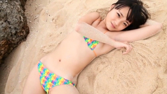 クラスのセンター！！！ 中沢ひめか　ピンクのピチピチの水着にドキッｗ